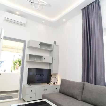 アパート In The Centre For 4 People Naxos City