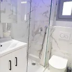 In The Centre For 4 People Apartment Naxos City