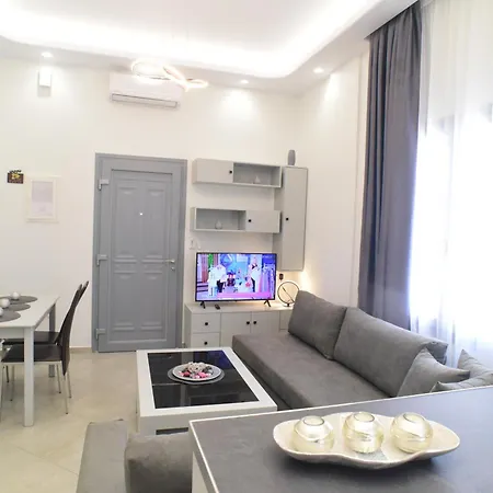 דירה In The Centre For 4 People Naxos City